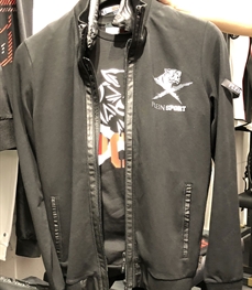 運(yùn)動品牌-外套-【實(shí)拍】運(yùn)動單衣