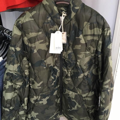 運動品牌-棉衣/羽絨-運動棉服