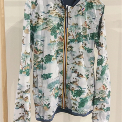 運(yùn)動品牌-外套-【哥本哈根Revolver展會】運(yùn)動單衣