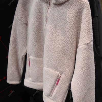 戶外品牌-戶外外套-【Outdoor Retailer冬季戶外用品展】女戶外外套