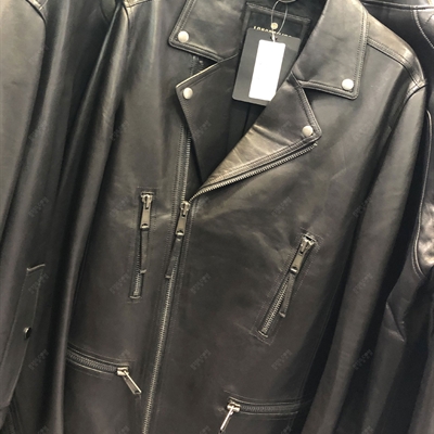 市場上裝-皮衣-上海展會休閑商務皮衣【實拍】