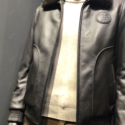 市場上裝-皮衣-上海展會休閑商務皮衣【實拍】