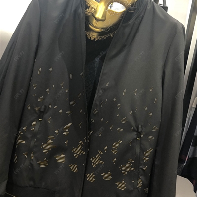 市場(chǎng)上裝-夾克-上海展會(huì)休閑商務(wù)夾克【實(shí)拍】