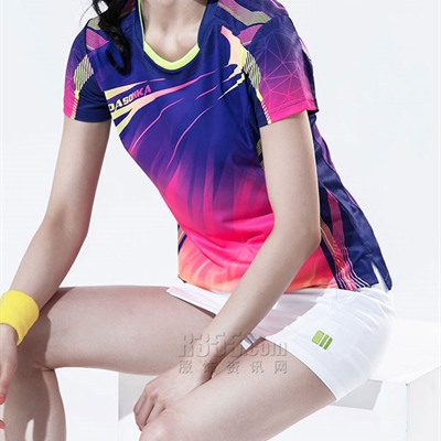 運動品牌-套裝-女運動套裝