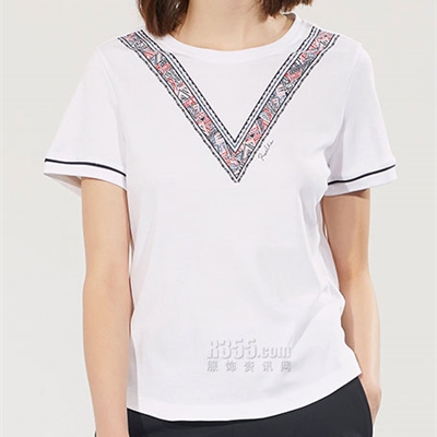 運(yùn)動品牌-T恤-女運(yùn)動T恤