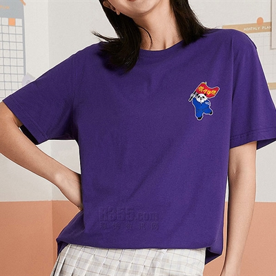 運(yùn)動品牌-T恤-女運(yùn)動T恤