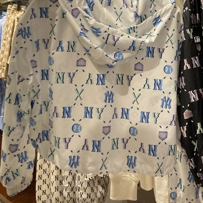 運(yùn)動(dòng)品牌-外套-女運(yùn)動(dòng)單衣【實(shí)拍】