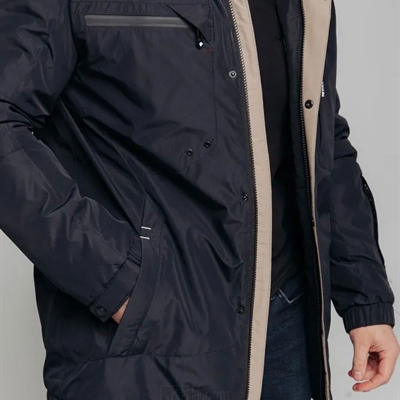 市場上裝-棉衣/羽絨服-商務棉服