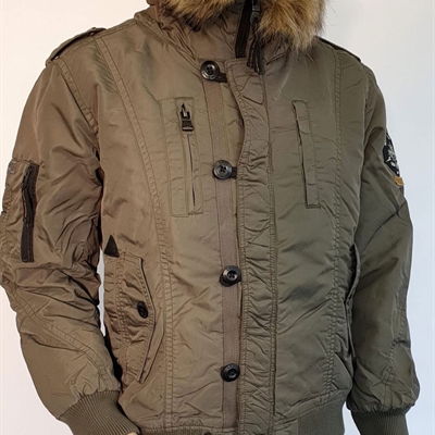 市場上裝-棉衣/羽絨服-商務棉服