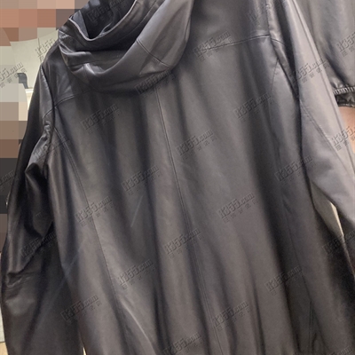 商場品牌-皮衣-皮衣