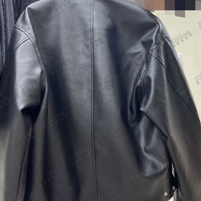 商場品牌-皮衣-皮衣